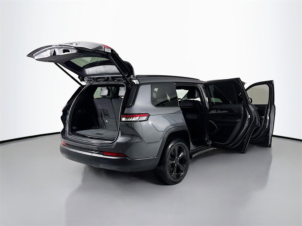 Used 2021 Jeep Grand Cherokee L Laredo image 22