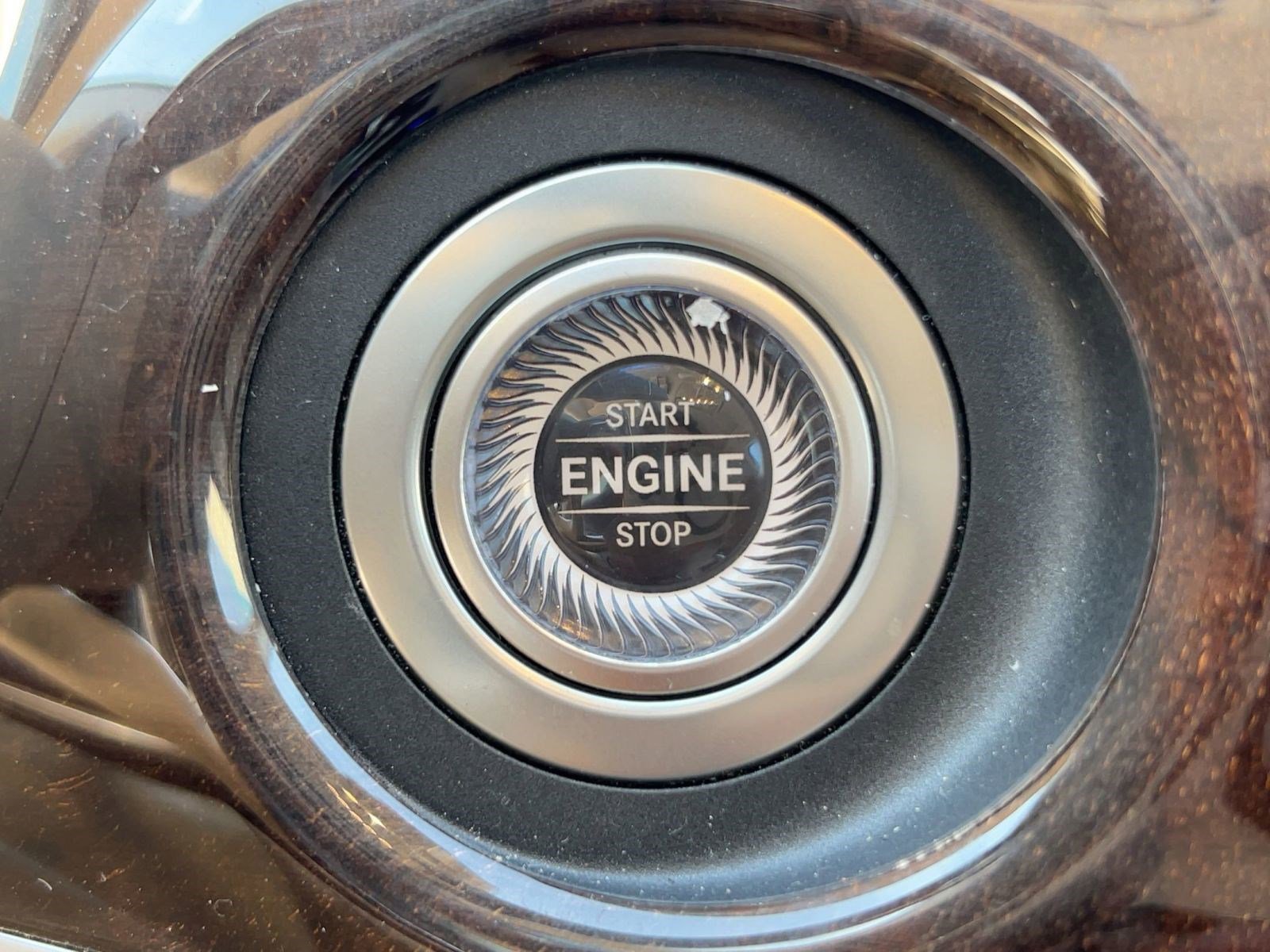 Used 2020 Mercedes-Benz S 560 Sedan image 26