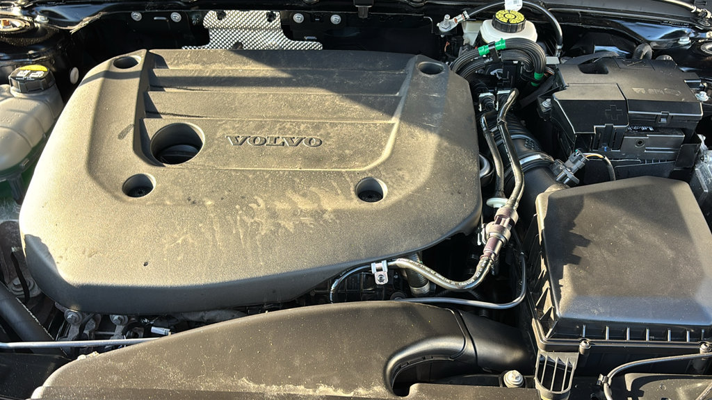 Certified 2026 Volvo XC40 B5 Plus AWD/4WD image 31
