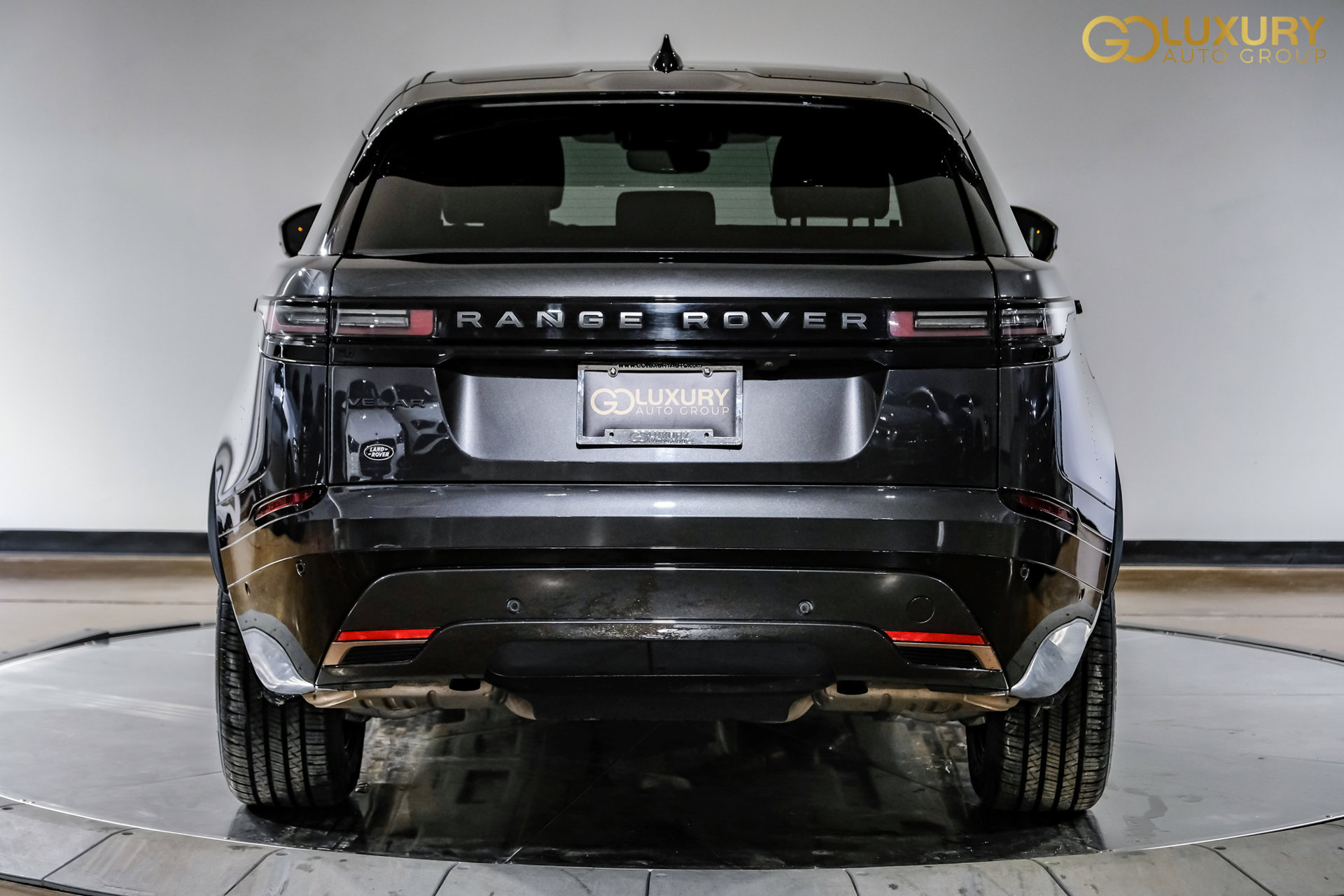 Used 2024 Land Rover Range Rover Velar Dynamic SE AWD/4WD image 11