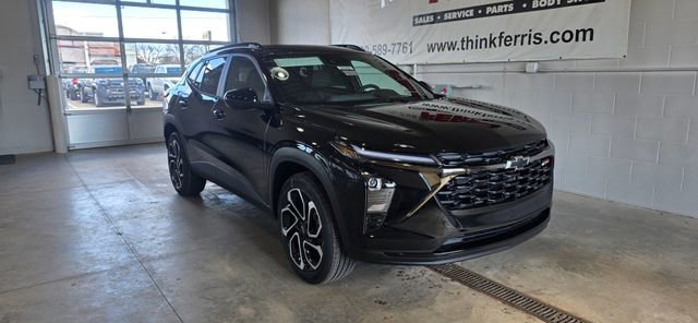 New 2026 Chevrolet Trax RS w/ Sunroof Package image 9