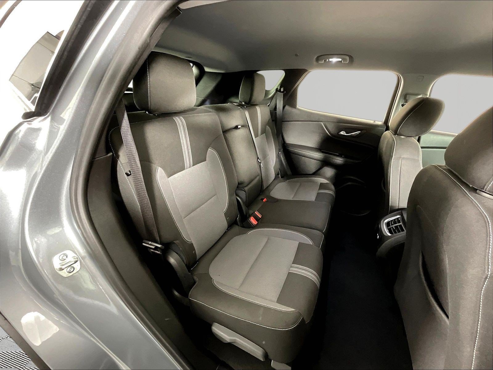Used 2025 Chevrolet Blazer LT AWD/4WD image 25