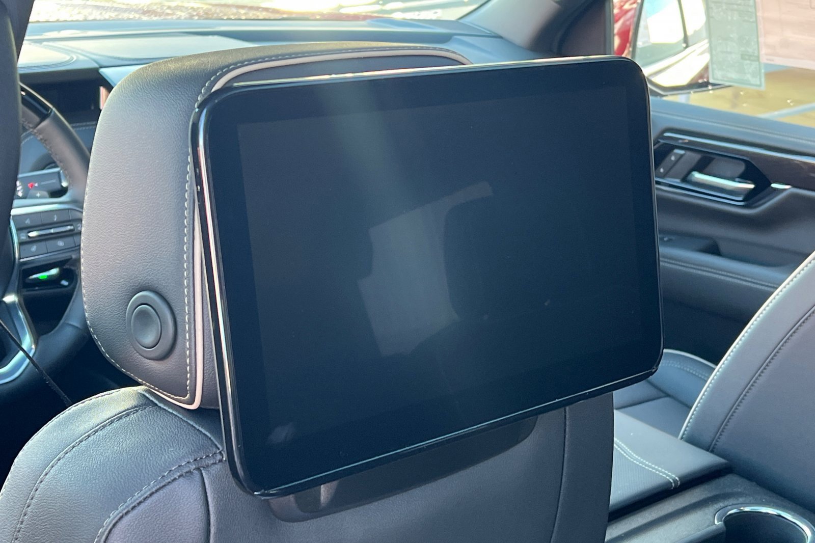 New 2026 GMC Yukon Elevation w/ Elevation Premium Package image 14