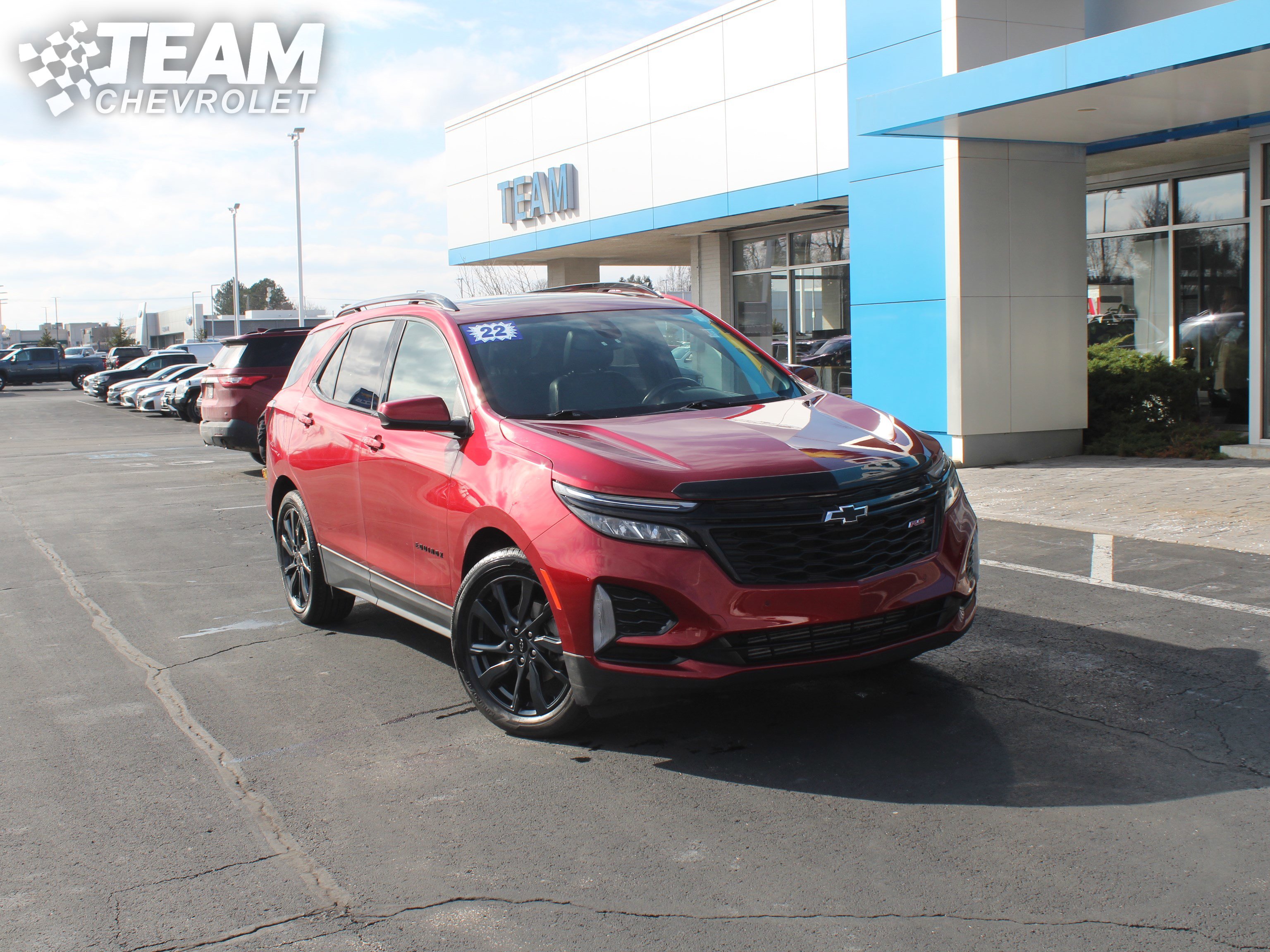 Used 2022 Chevrolet Equinox RS w/ LPO, Cargo Package image 2
