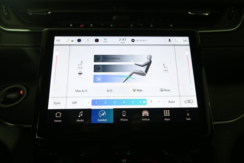 New 2025 Jeep Grand Cherokee Limited w/ Trailer Tow Package image 27