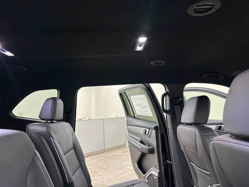 New 2026 Buick Enclave Preferred w/ Power Package AWD/4WD image 21