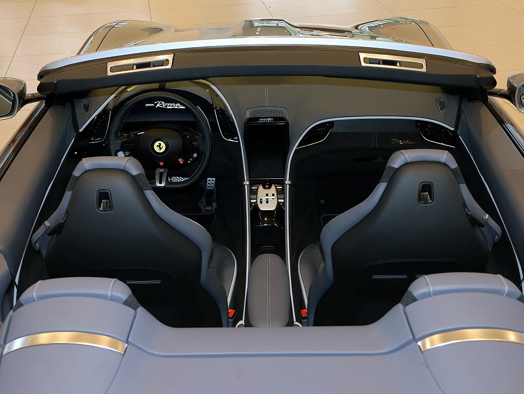 Certified 2026 Ferrari Roma Spider RWD image 47