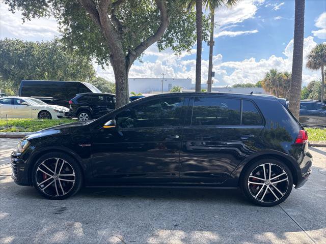 Used 2017 Volkswagen GTI SE FWD image 11