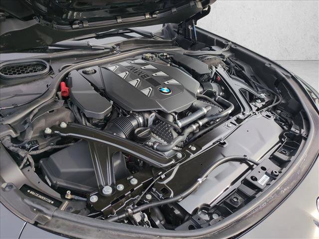 Used 2024 BMW 760i xDrive w/ Premium Package 2 image 25