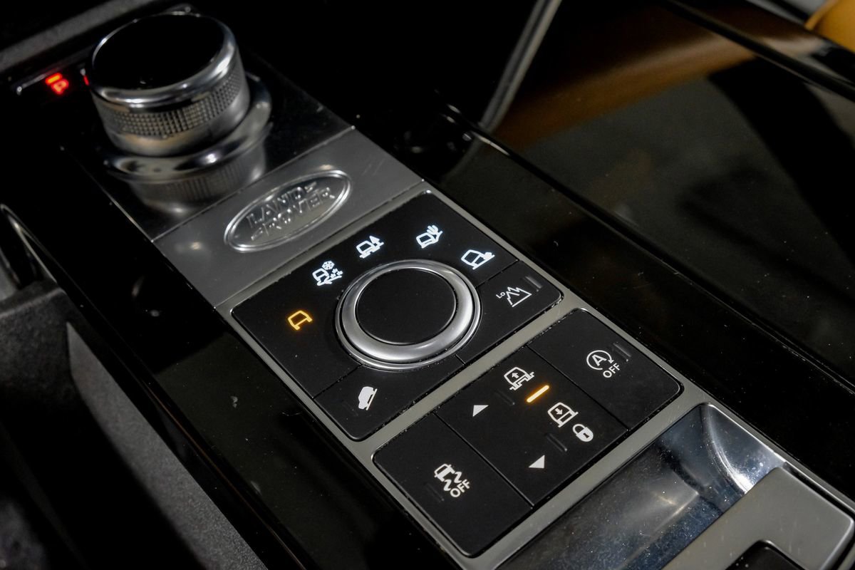 Used 2019 Land Rover Discovery HSE Luxury image 23