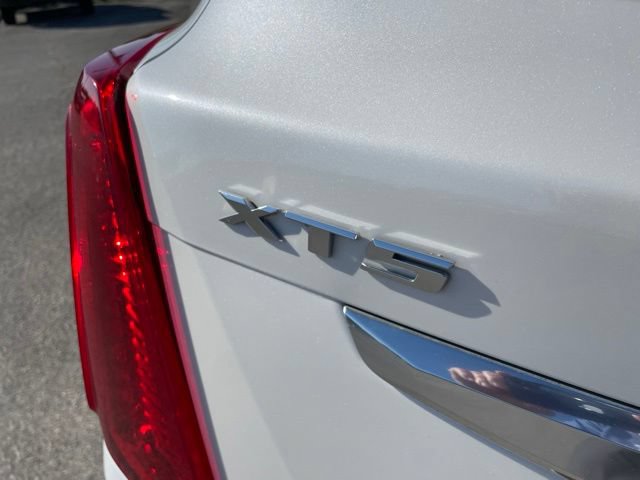 Used 2017 Cadillac XT5 Luxury w/ Driver Awareness Package AWD/4WD image 8