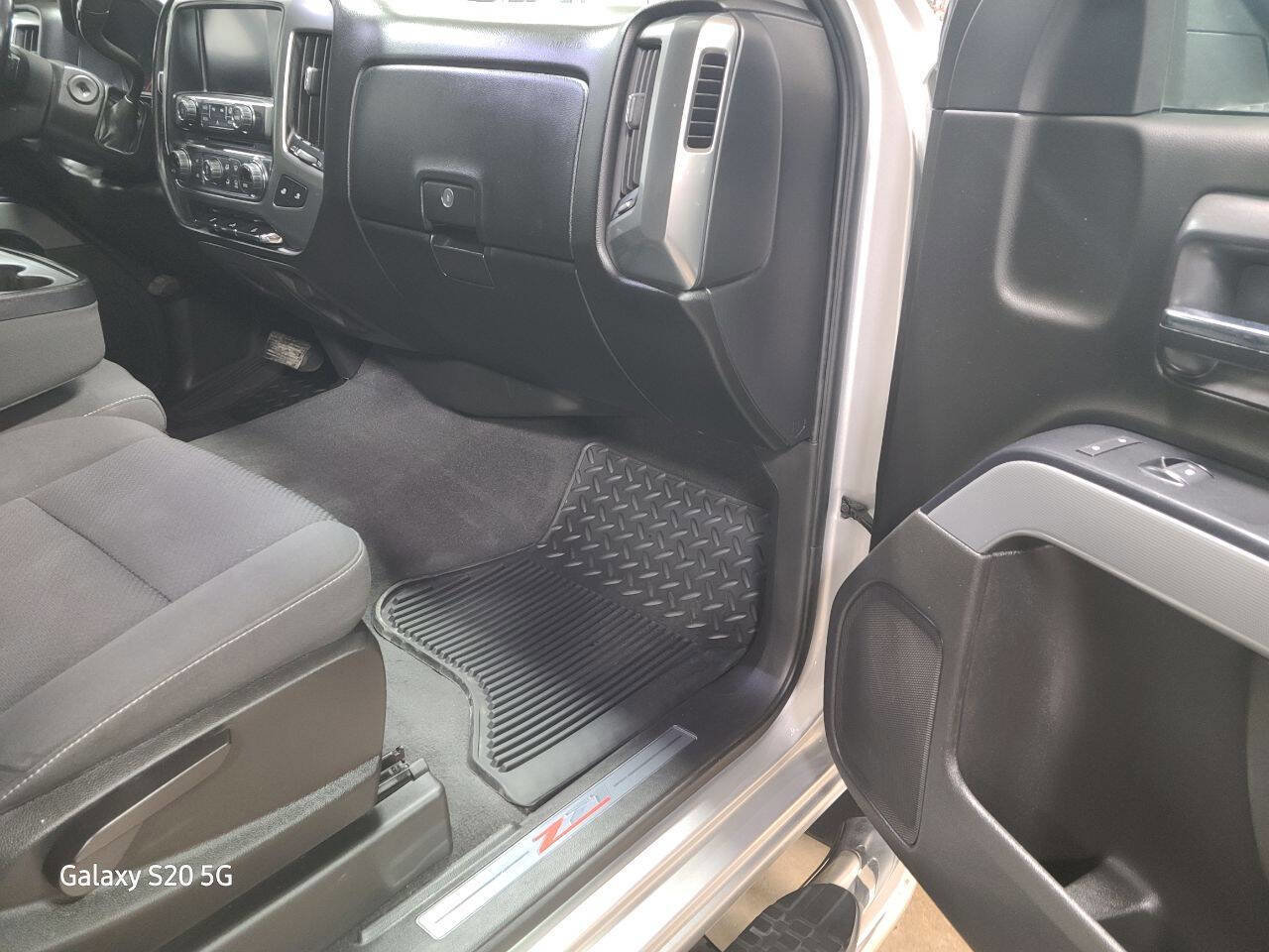 Used 2018 Chevrolet Silverado 1500 LT w/ All Star Edition image 17