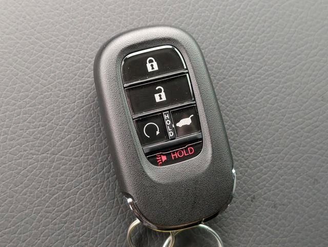 New 2026 Honda Pilot Touring image 28