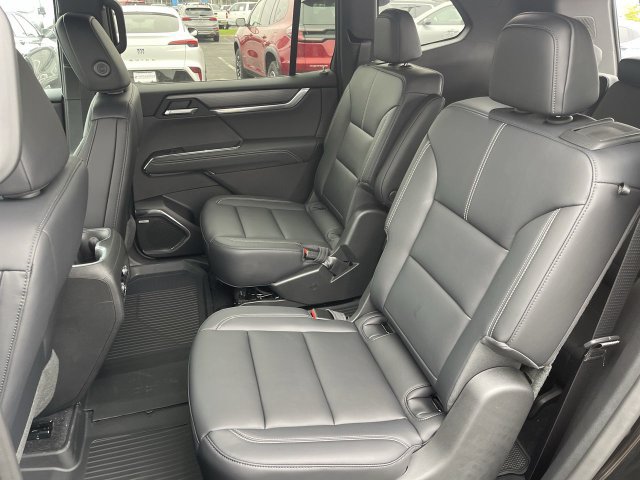 New 2027 GMC Acadia Elevation w/ Elevation Premium Package AWD/4WD image 23