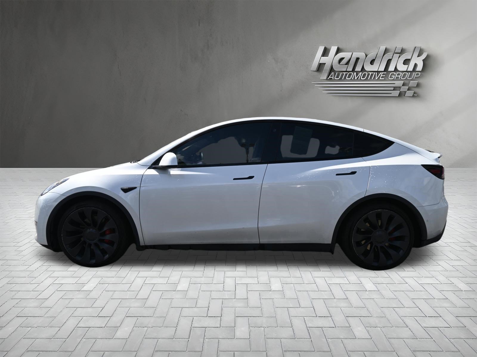 Used 2022 Tesla Model Y Performance image 9