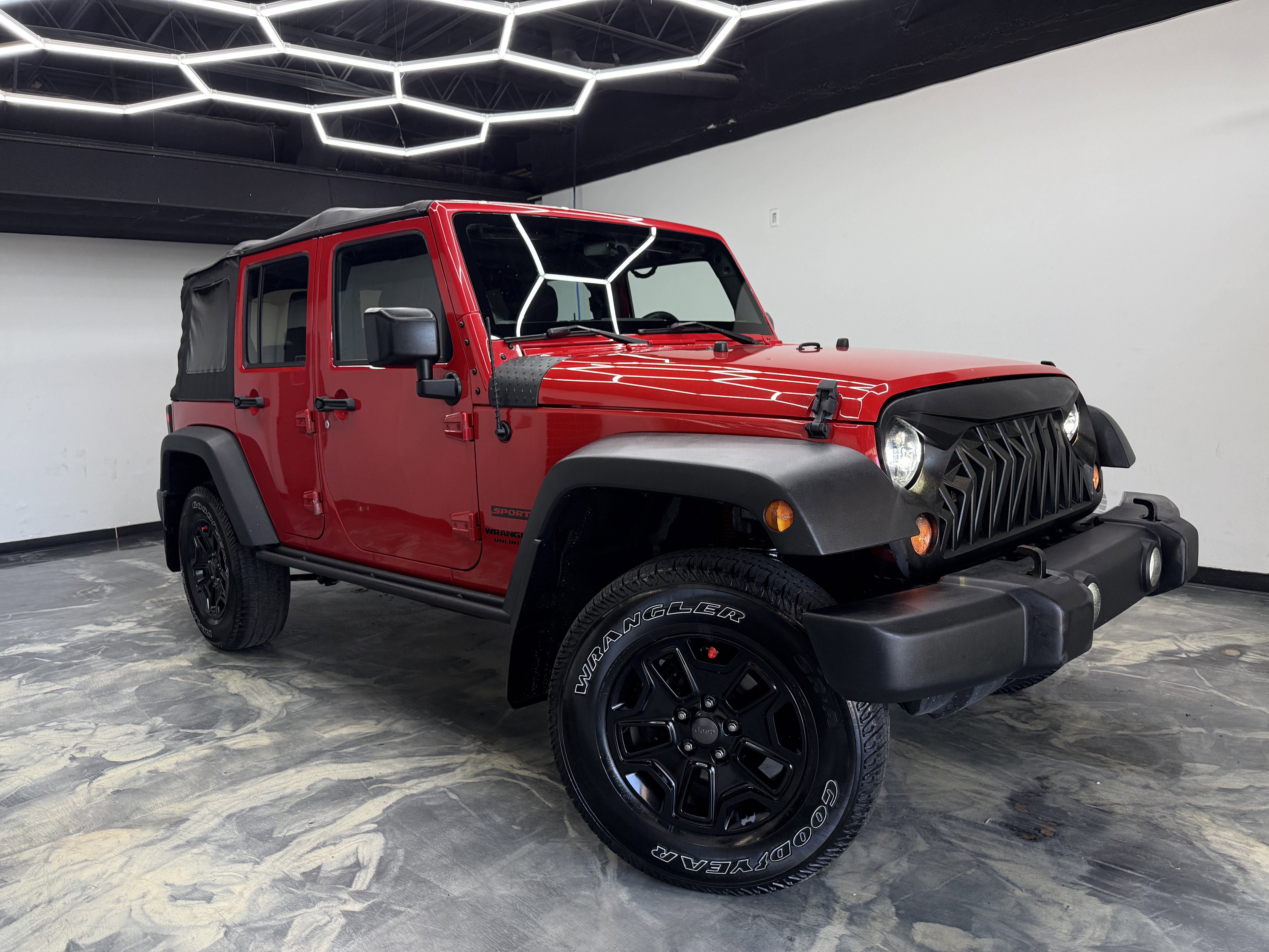 Used 2016 Jeep Wrangler Unlimited Sport w/ Trailer Tow Group AWD/4WD image 6