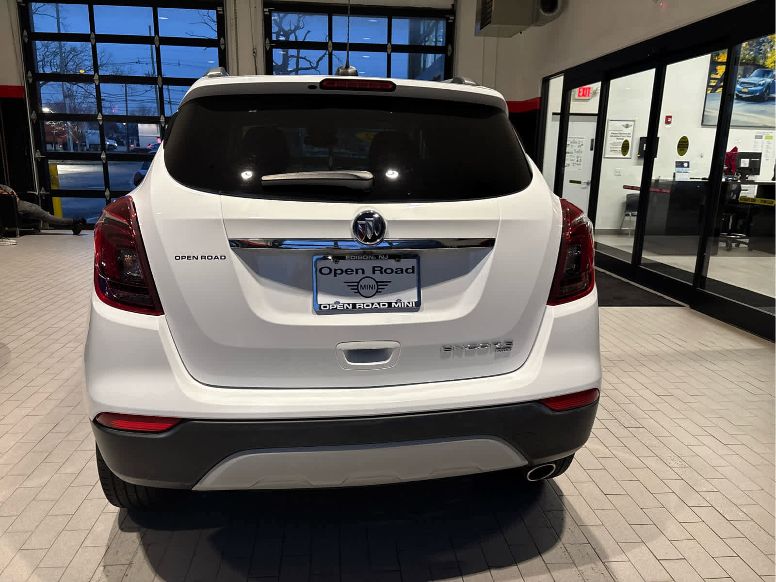 Used 2022 Buick Encore Preferred w/ Safety Package image 8