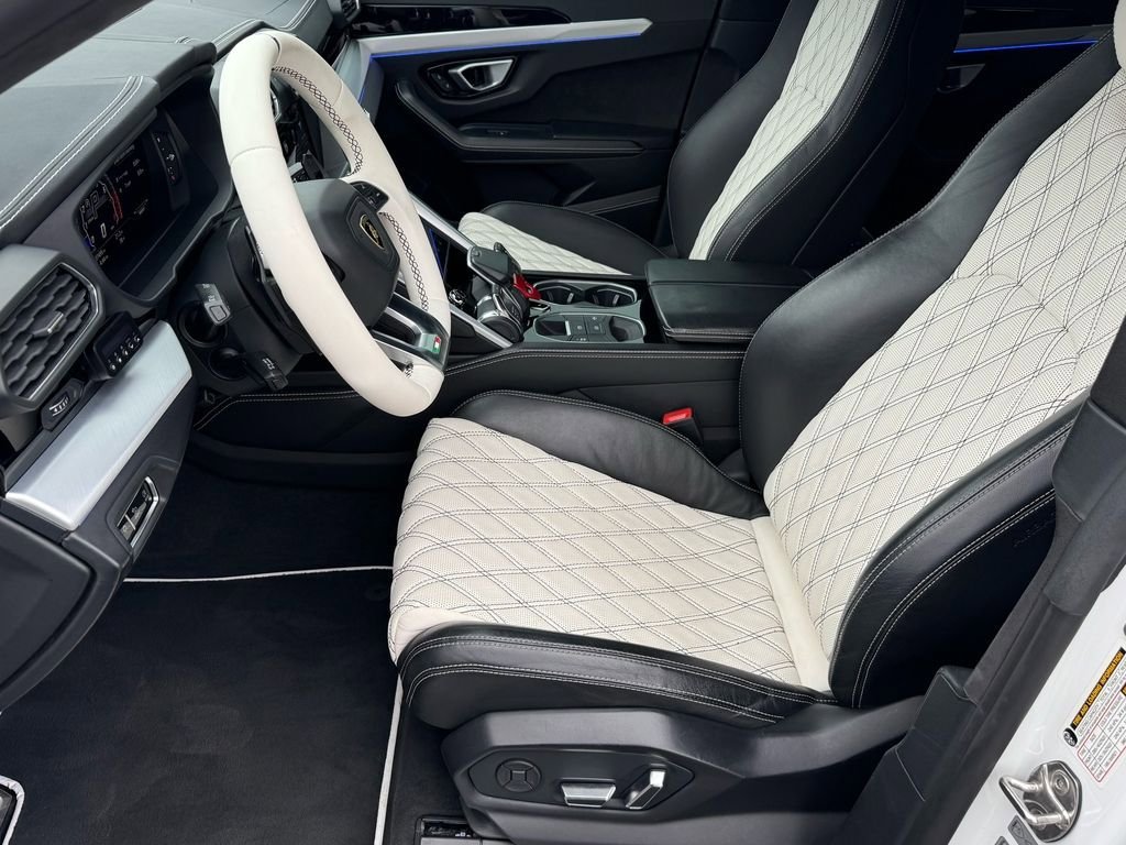Used 2019 Lamborghini Urus AWD/4WD image 46