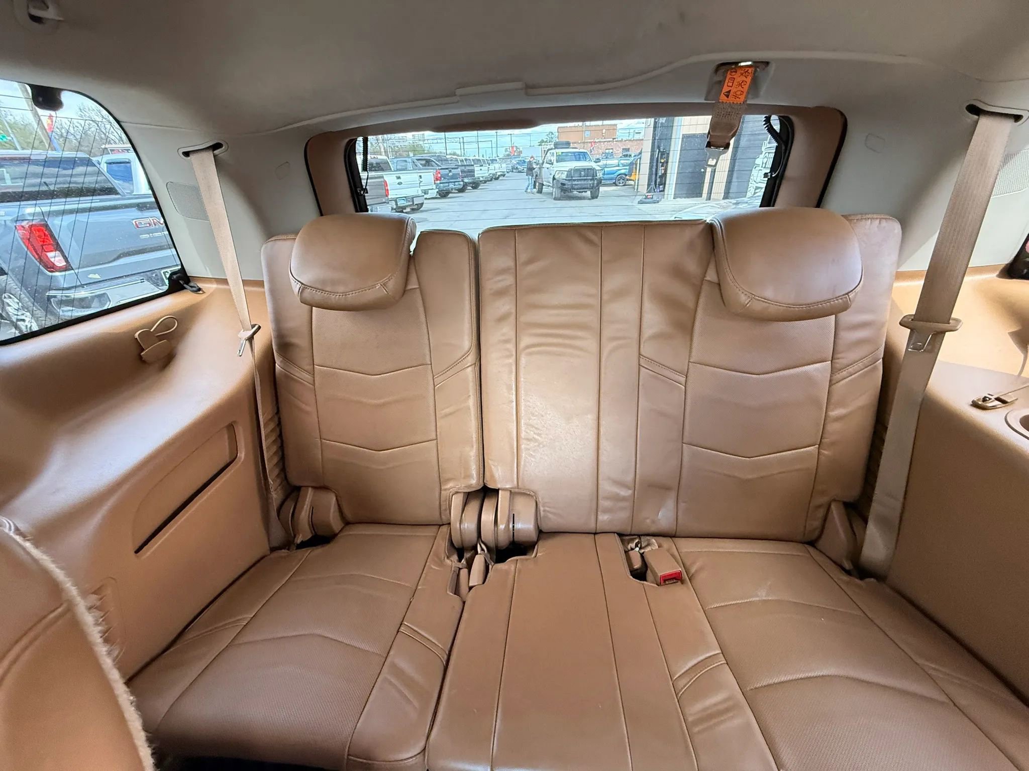 Used 2015 Cadillac Escalade Platinum AWD/4WD image 15