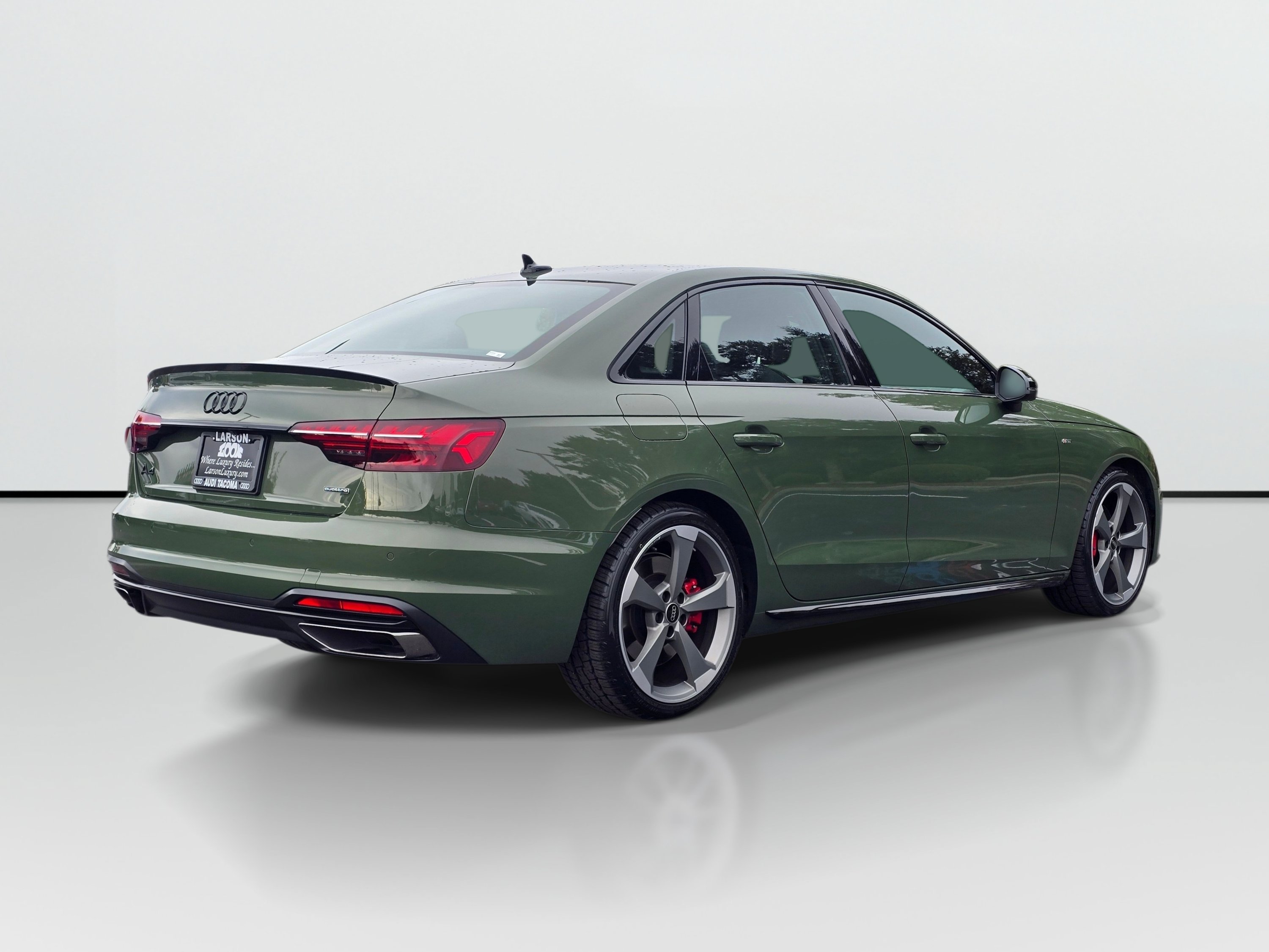 Used 2023 Audi A4 2.0T Premium Plus AWD/4WD image 5