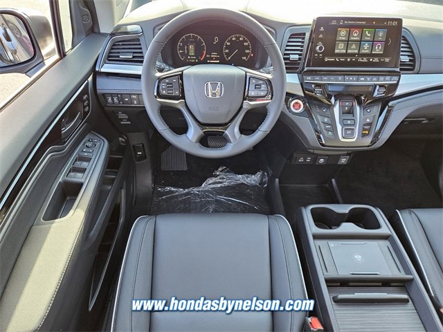 New 2026 Honda Odyssey Touring image 7