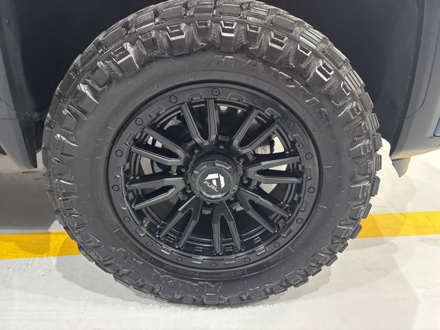 Used 2024 GMC Sierra 2500 Denali w/ Denali Reserve Package image 39