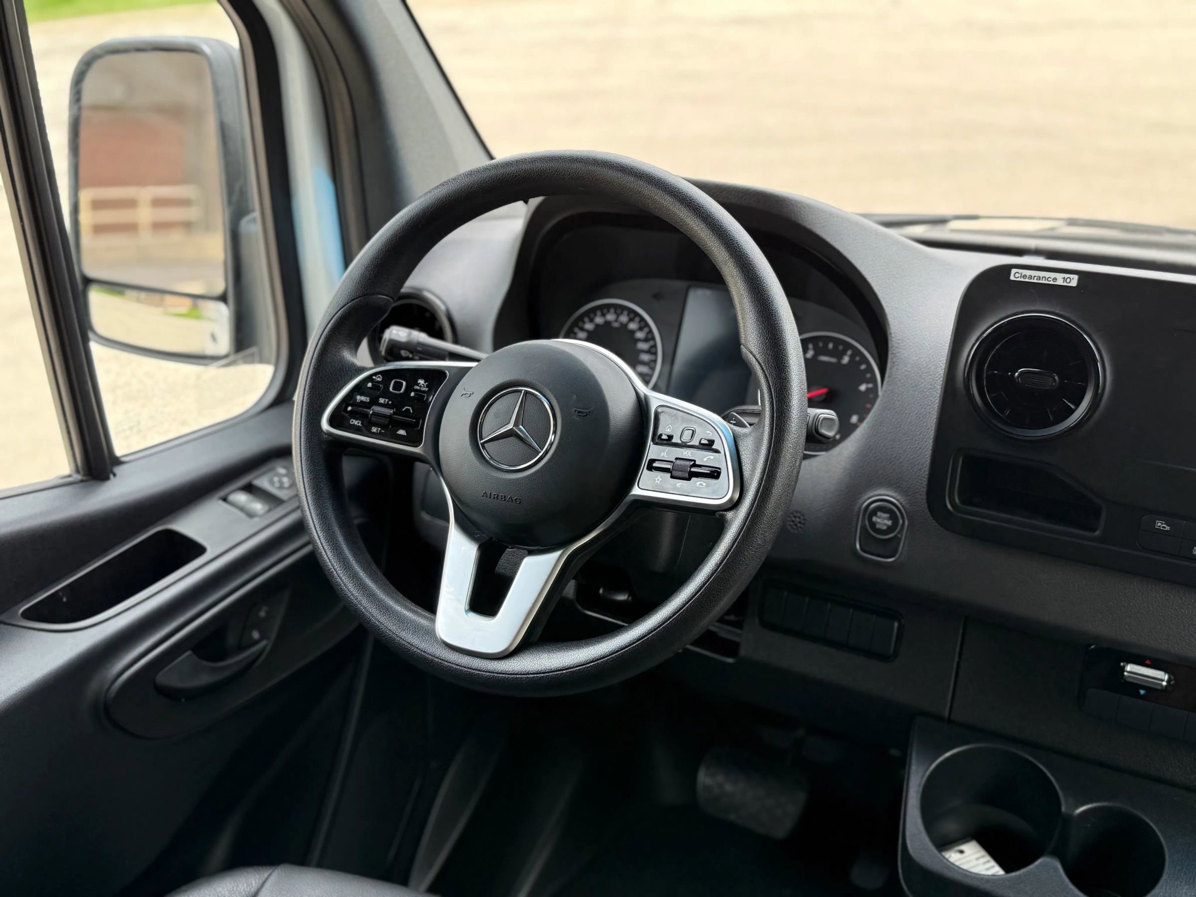 Used 2022 Mercedes-Benz Sprinter 3500 image 16