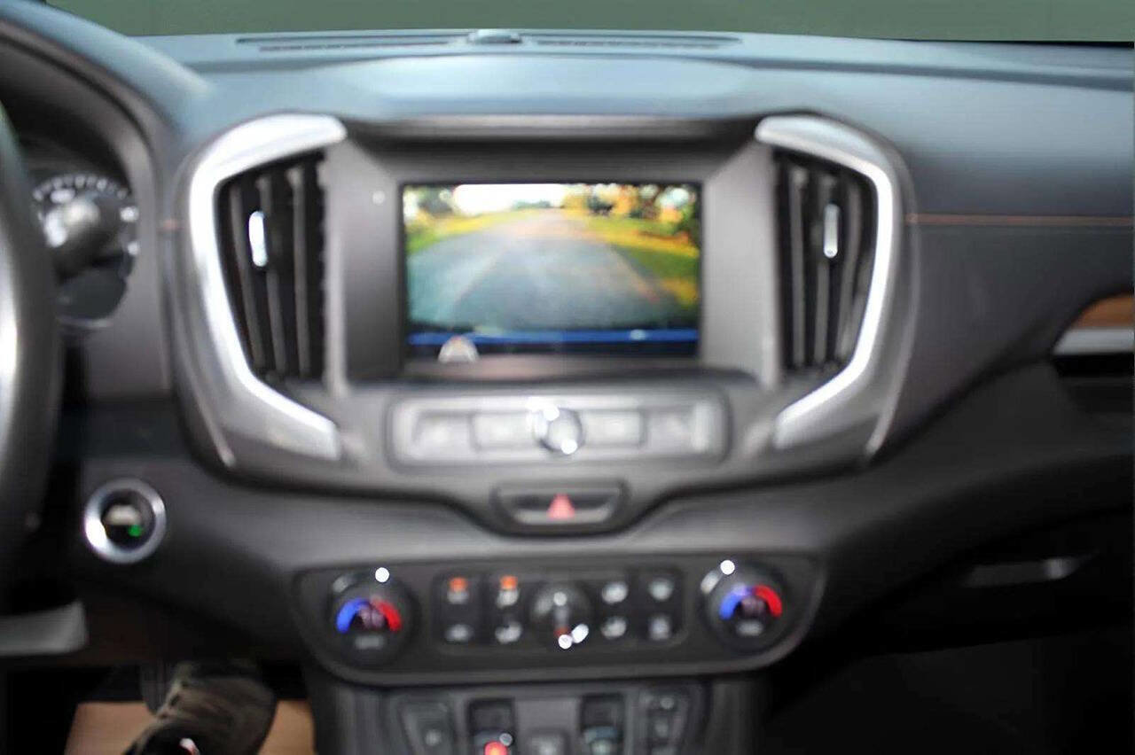 Used 2018 GMC Terrain SLE w/ Driver Convenience Package image 30