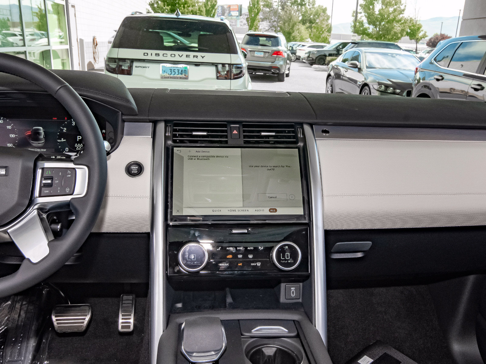 New 2026 Land Rover Discovery Limited Edition AWD/4WD image 24