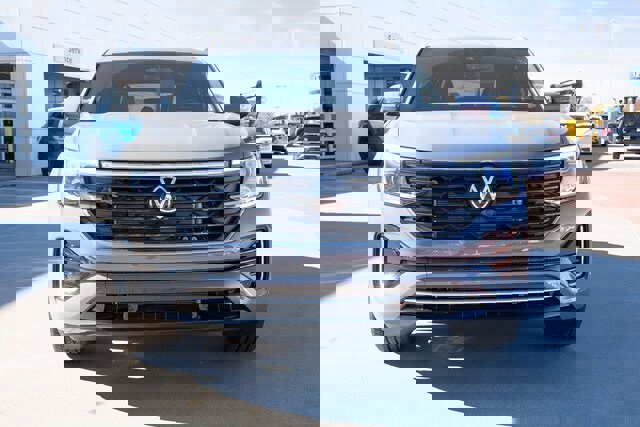 New 2026 Volkswagen Atlas Cross Sport SEL Premium R-Line image 9