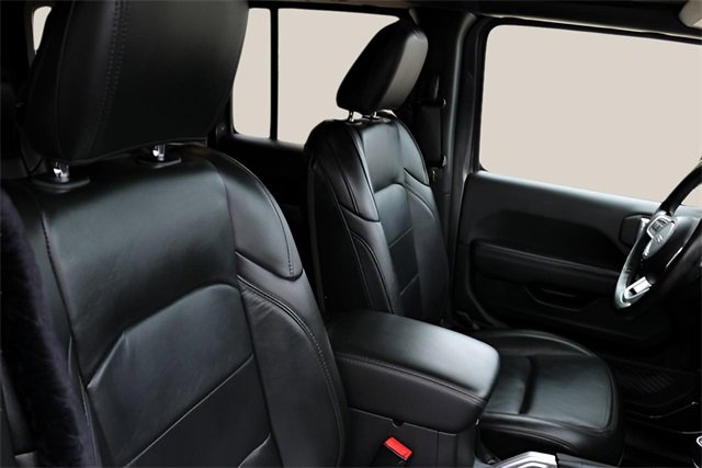 Used 2020 Jeep Wrangler Unlimited Sahara image 19