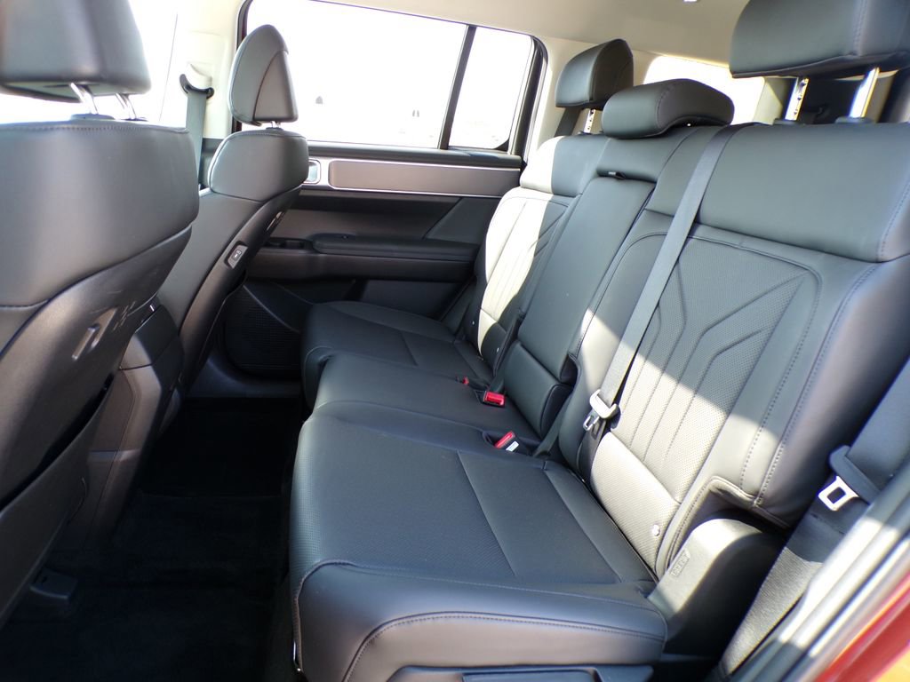 Certified 2025 Hyundai Santa Fe XRT AWD/4WD image 19
