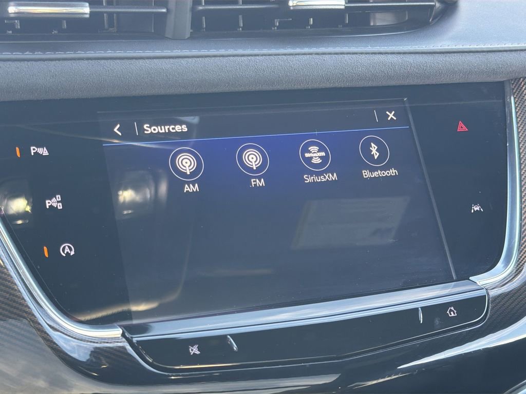 Certified 2025 Cadillac XT6 Sport w/ Platinum Package AWD/4WD image 13