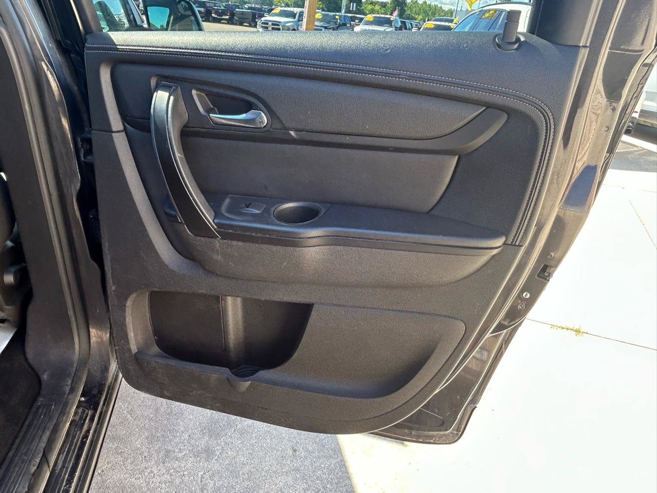 Used 2014 GMC Acadia SLE AWD/4WD image 16