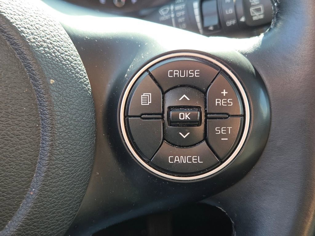 Used 2020 Kia Soul GT-Line w/ GT 2.0L Power Sunroof Package image 14