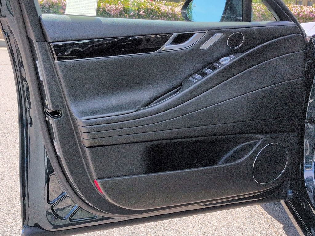 Used 2023 Genesis G80 2.5T image 13