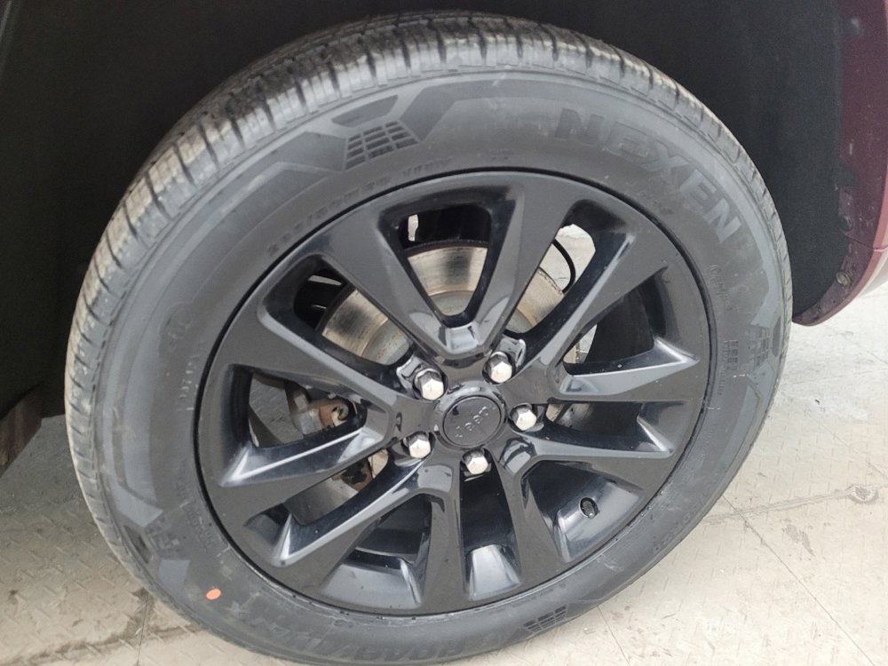 Used 2018 Jeep Grand Cherokee Altitude image 31