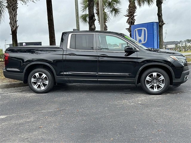 Certified 2017 Honda Ridgeline RTL image 2