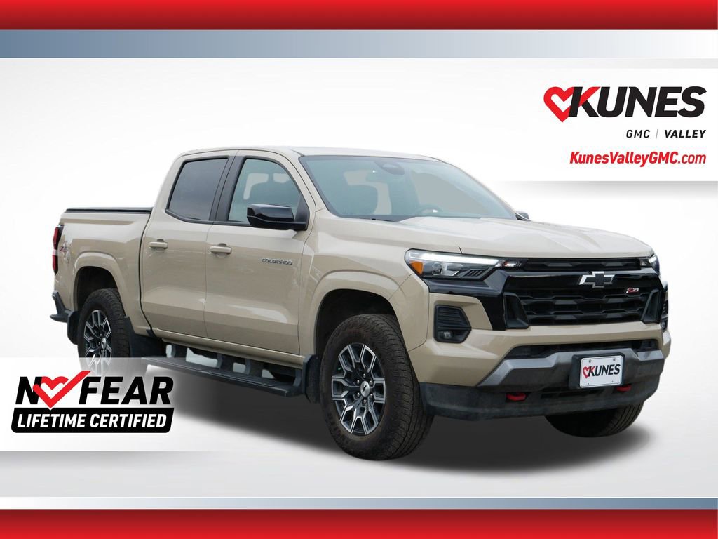 Used 2023 Chevrolet Colorado Z71 w/ Z71 Convenience Package 2 AWD/4WD image 1