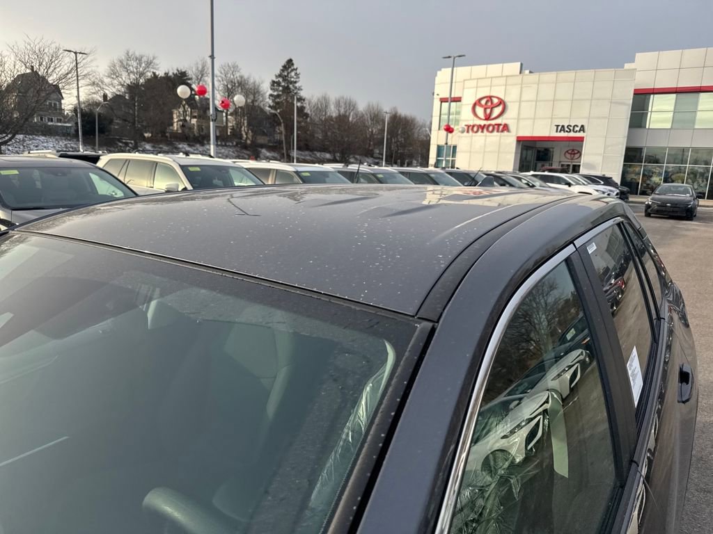 New 2025 Toyota RAV4 LE image 15