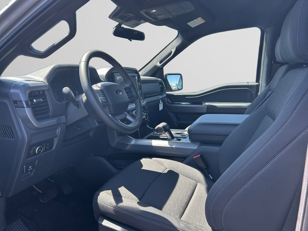 Used 2026 Ford F150 XLT w/ XLT Black Appearance Package AWD/4WD image 11