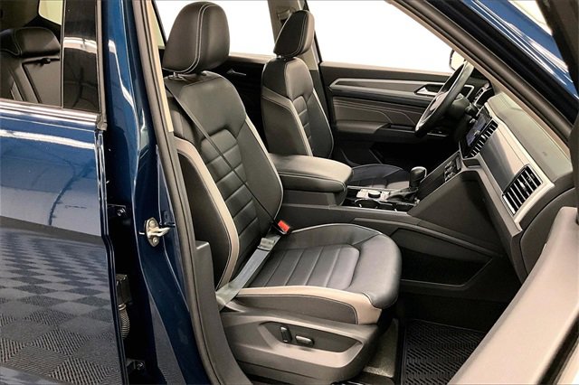 Used 2022 Volkswagen Atlas SEL Premium image 7