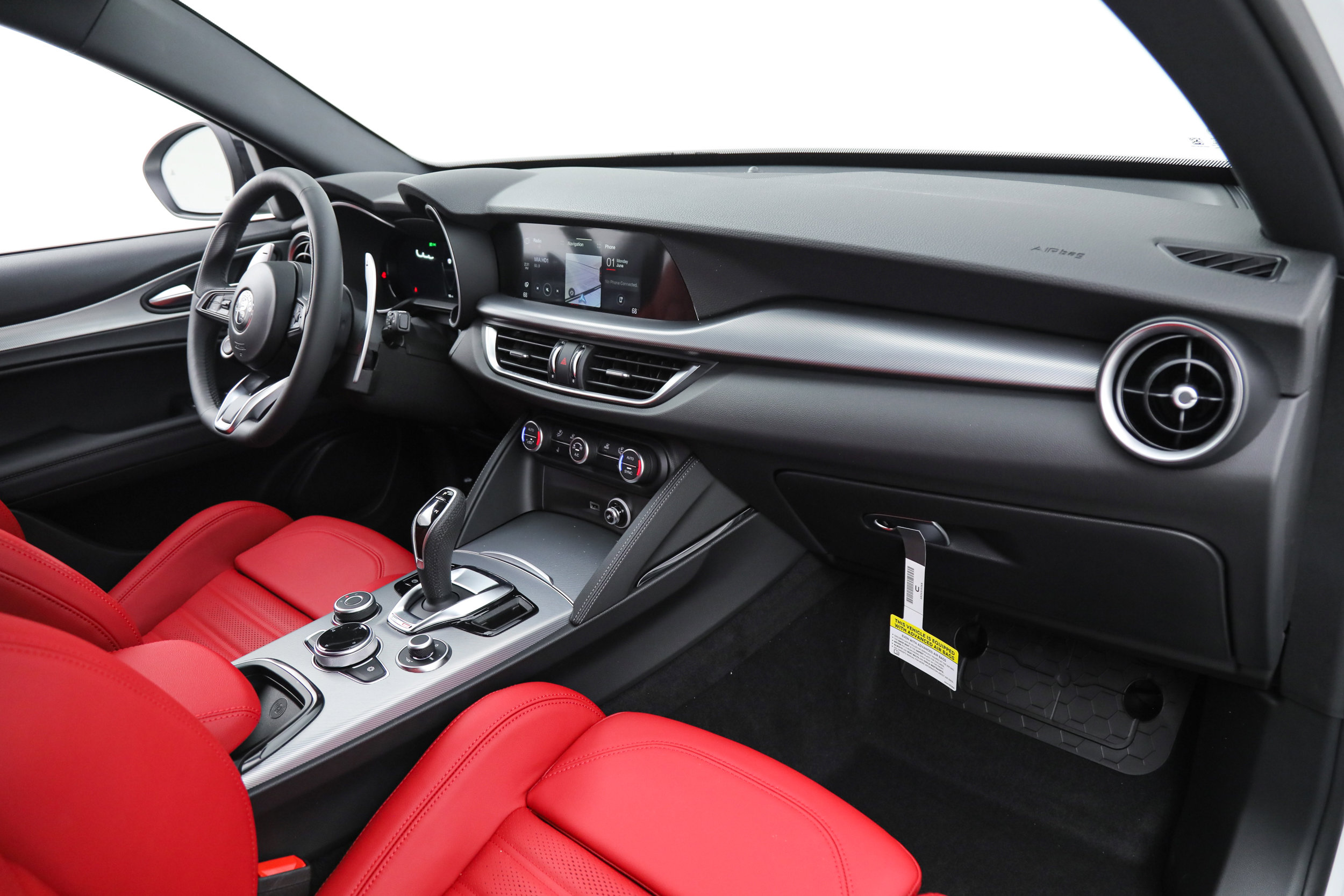 New 2026 Alfa Romeo Stelvio Sprint w/ Convenience Package AWD/4WD image 13