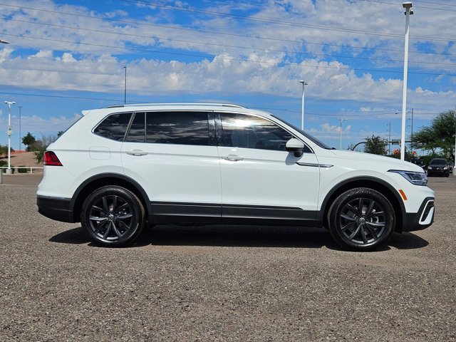 Used 2024 Volkswagen Tiguan SE image 4
