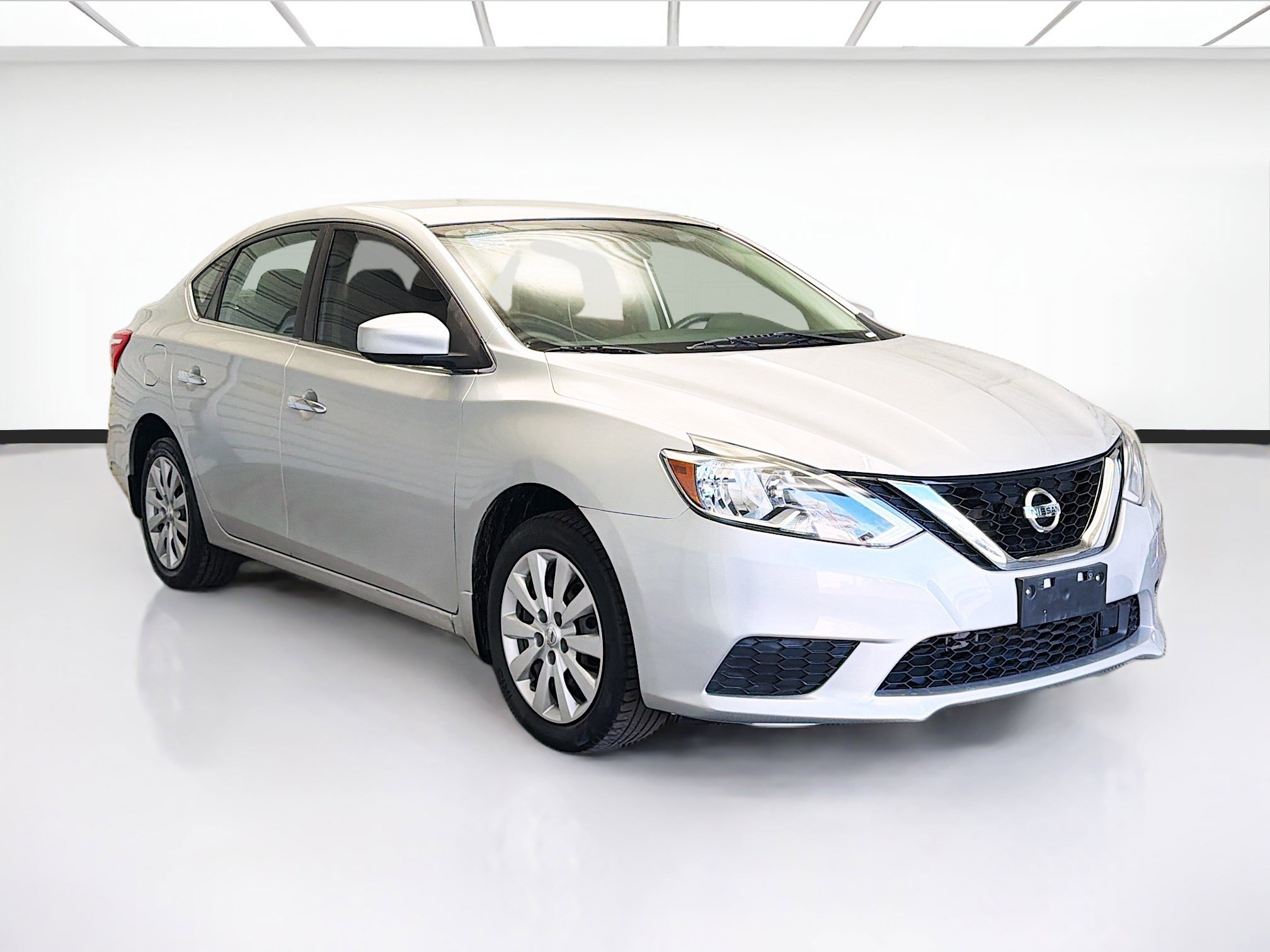 Used 2019 Nissan Sentra S image 3