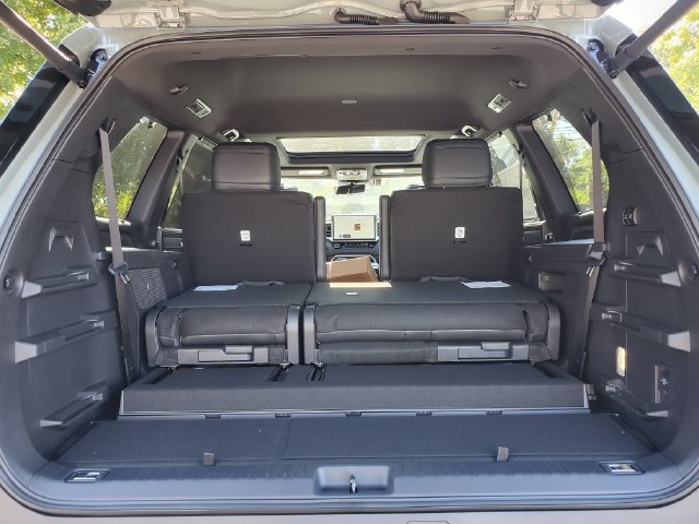 New 2026 Toyota Sequoia Platinum w/ Tow Technology Package AWD/4WD image 7