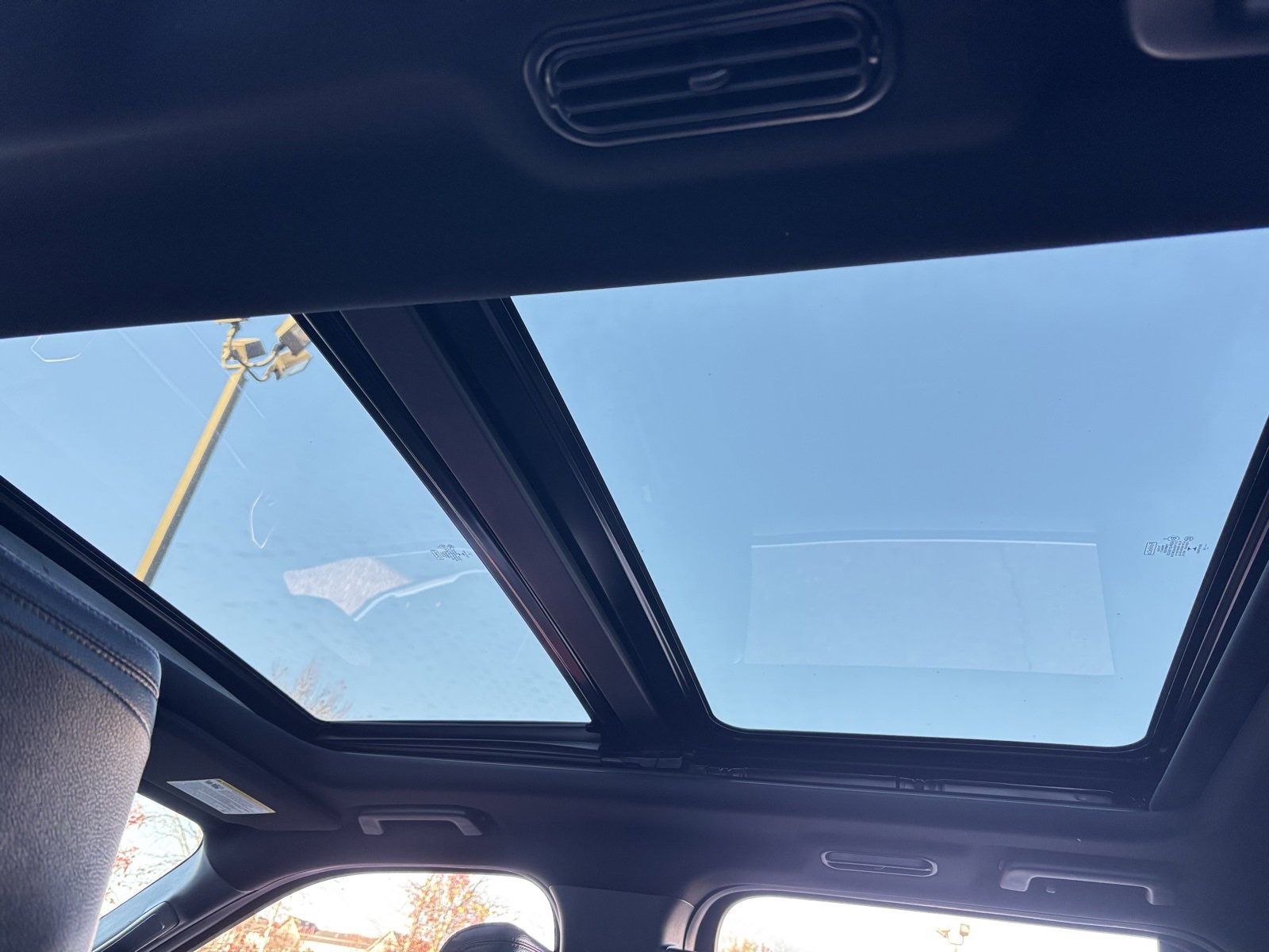 Used 2019 Ford Expedition Limited image 6