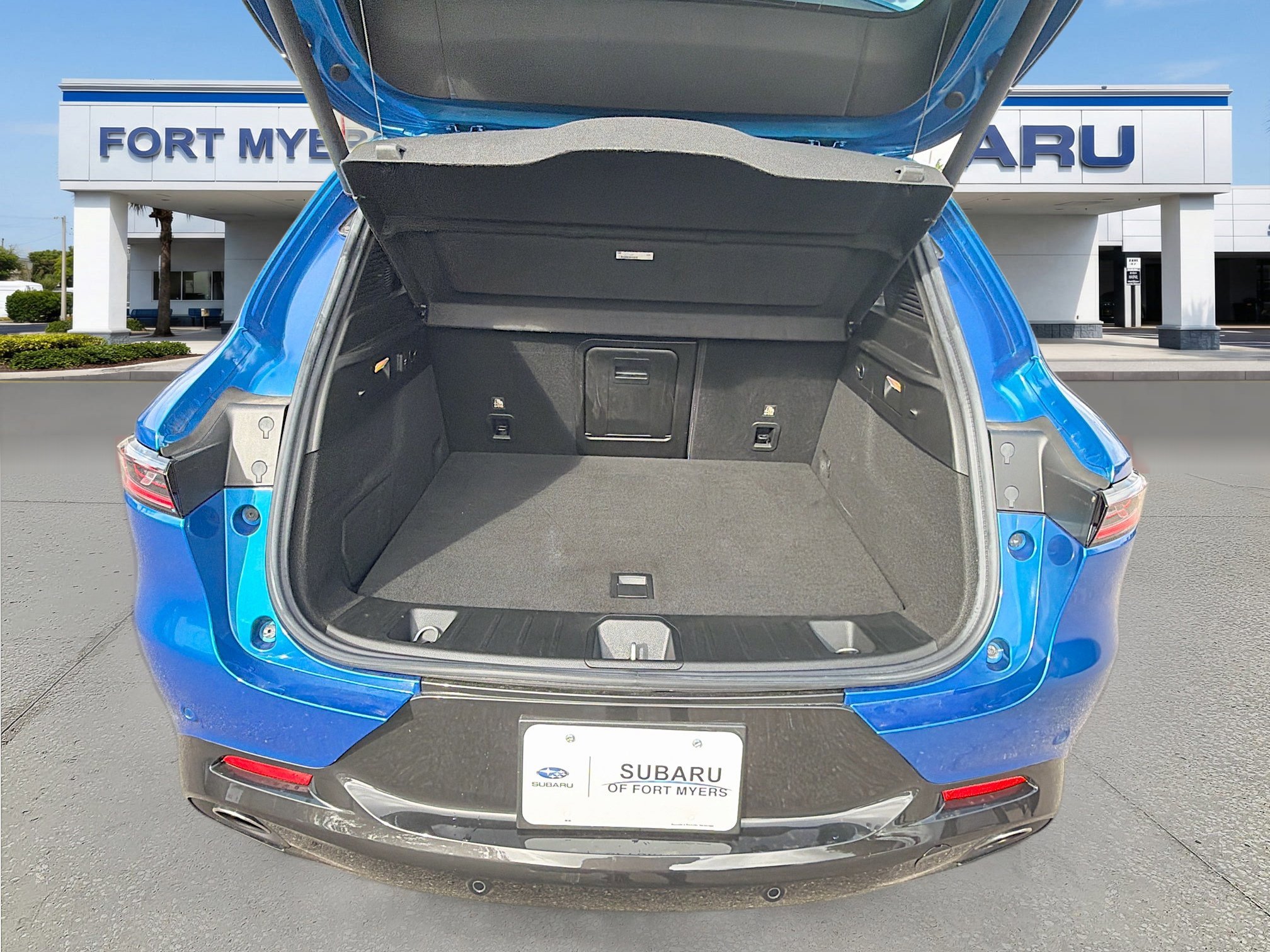 Used 2024 Dodge Hornet R/T Plus w/ R/T Blacktop Package image 12