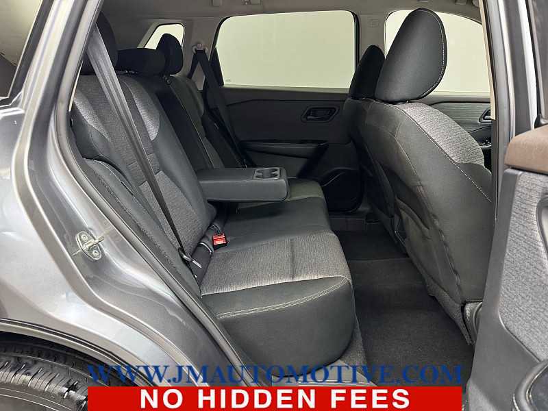 Used 2021 Nissan Rogue S image 18