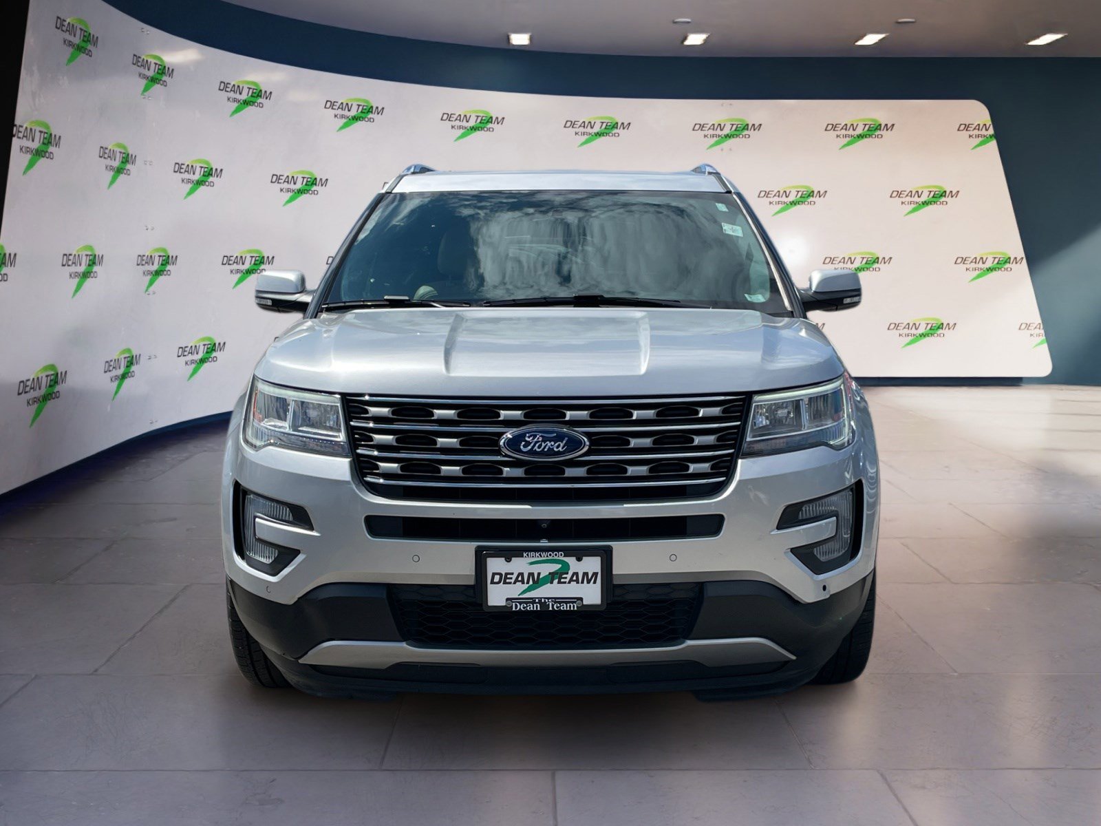 Used 2017 Ford Explorer Limited image 7
